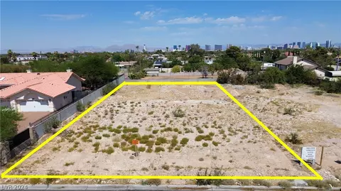 2850 Montessouri St, Las Vegas, NV 89117
