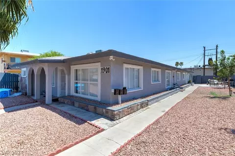 1901 Santa Paula Dr, Las Vegas, NV 89104