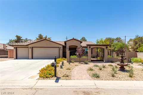 3318 Mustang St, Las Vegas, NV 89108