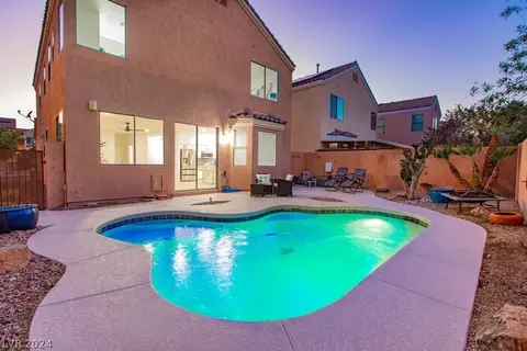 7132 Antique Olive St, Las Vegas, NV 89149