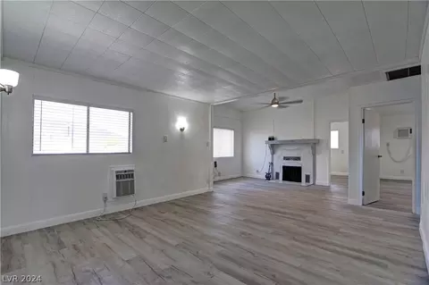 134 W Basic Rd, Henderson, NV 89015 photo 4