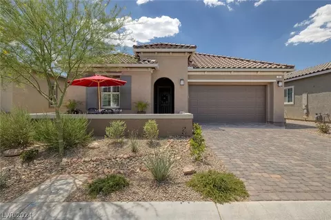 69 Tatahatso Point St, Henderson, NV 89011