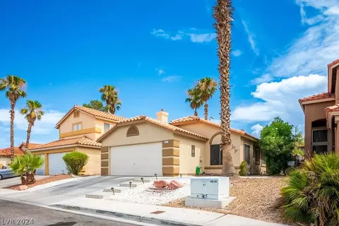 7453 Sunspot Dr, Las Vegas, NV 89128
