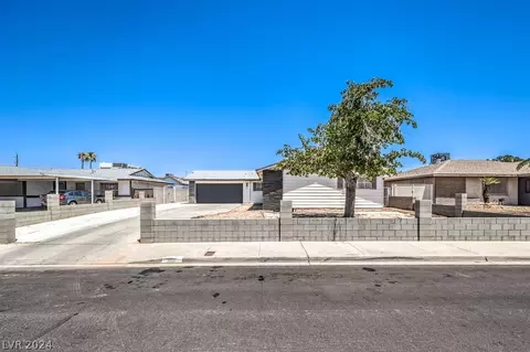 109 Candlelight St, Las Vegas, NV 89145