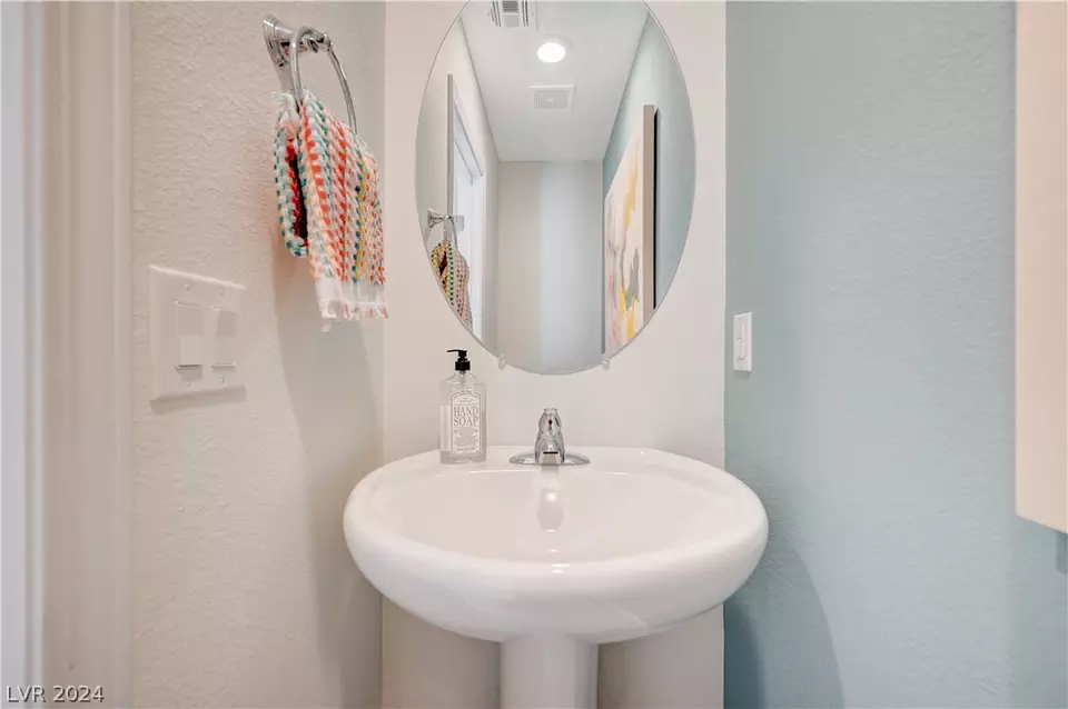  775 Esvons Passage St, Henderson, NV 89011 photo 17