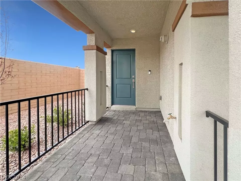  775 Esvons Passage St, Henderson, NV 89011 photo 3