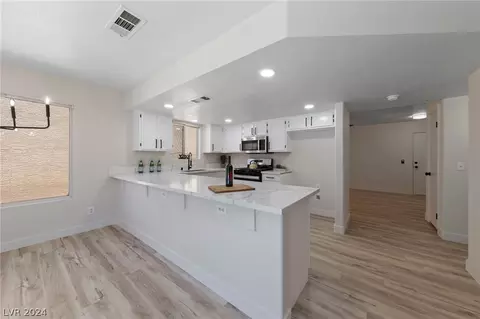 6565 Clear Peak Ct, Las Vegas, NV 89156