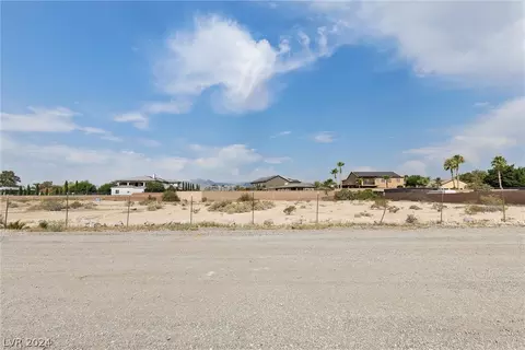 5835 Calverts St, Las Vegas, NV 89130