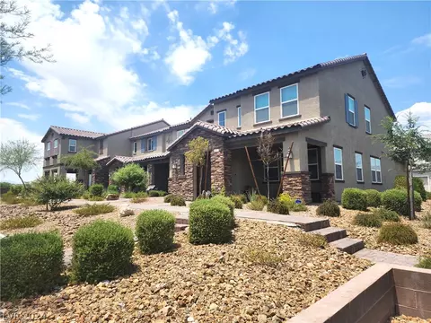 917 Vast Basin Ave, North Las Vegas, NV 89086