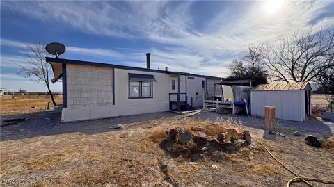 5670 Manse Rd, Pahrump, NV 89061