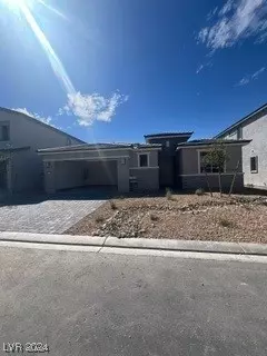 10267 Howling Wind St, Las Vegas, NV 89141
