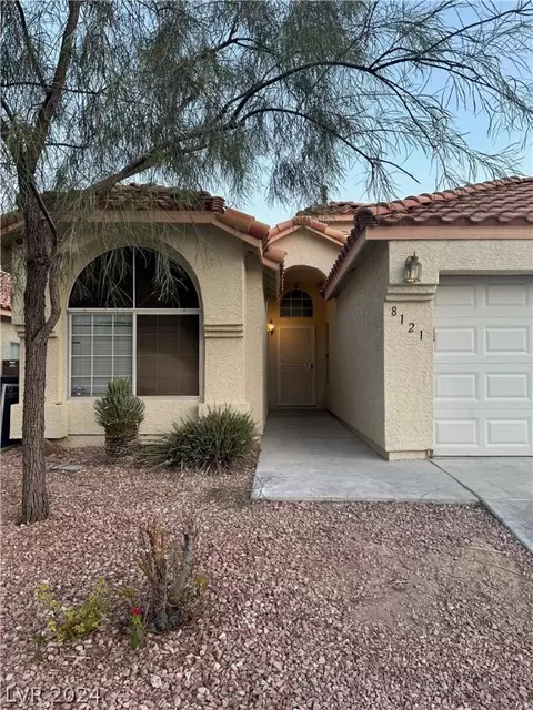 8121 Sunset Mill Dr, Las Vegas, NV 89128