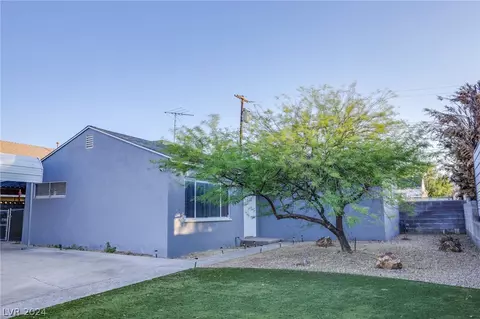 654 Federal St, Henderson, NV 89015