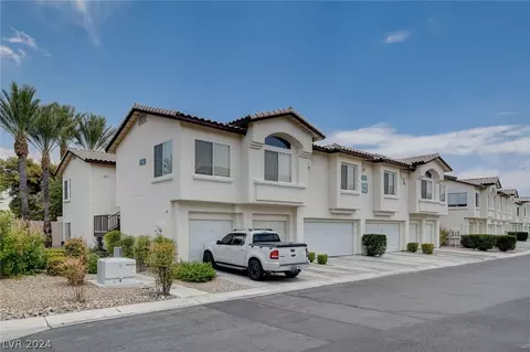 4830 Black Bear Rd #202, Las Vegas, NV 89149