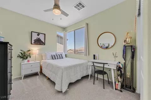 Bedroom - 916 E Sunset Rd, Henderson, NV 89011 photo 4 of 4