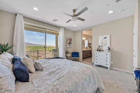 Bedroom - 916 E Sunset Rd, Henderson, NV 89011 photo 2 of 4
