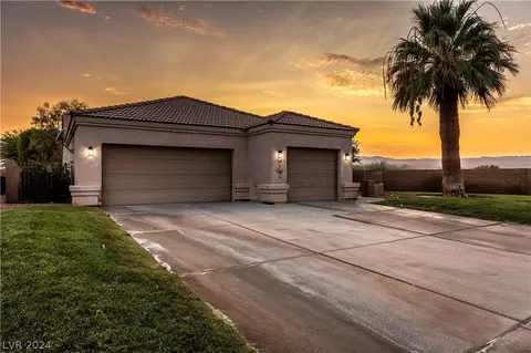 1240 Country Clb, Laughlin, NV 89029