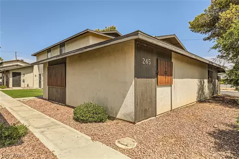245 N 18th St #B, Las Vegas, NV 89101