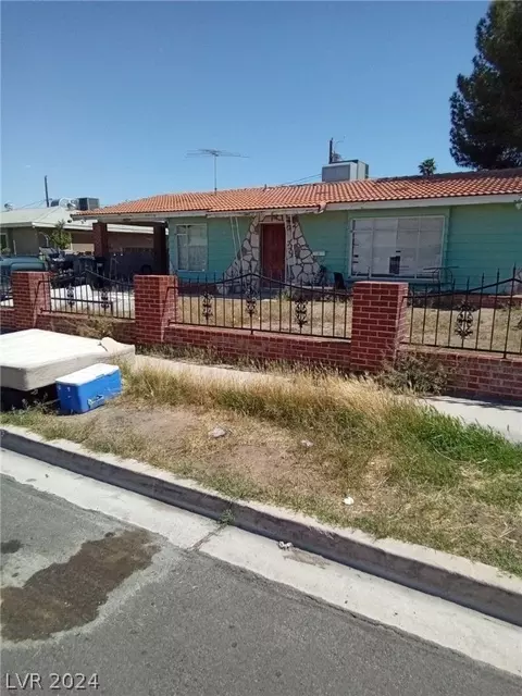 525 Wyatt Ave, Las Vegas, NV 89106