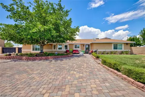 7261 Cameron St, Las Vegas, NV 89118