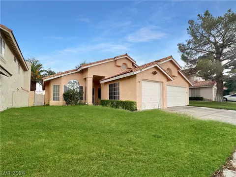 2748 Huber Heights Dr, Las Vegas, NV 89128