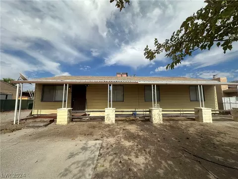 2494 Sandy Ln, Las Vegas, NV 89115