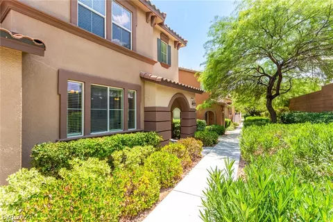 11518 Belmont Lake Dr #101, Las Vegas, NV 89135