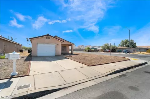 1900 Moser Dr, Henderson, NV 89011