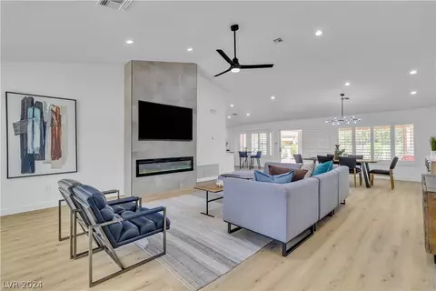 9200 Cascade Hills Dr, Las Vegas, NV 89134