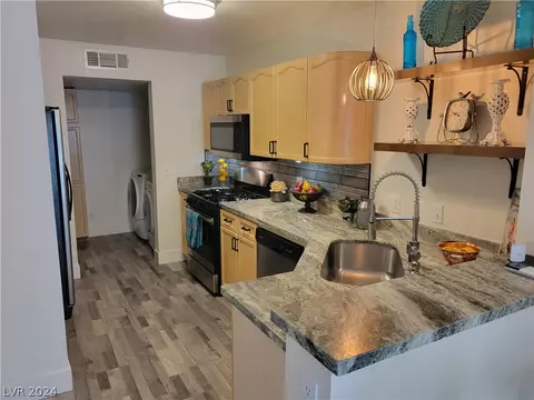 7925 Trea Ave #X, Las Vegas, NV 89147