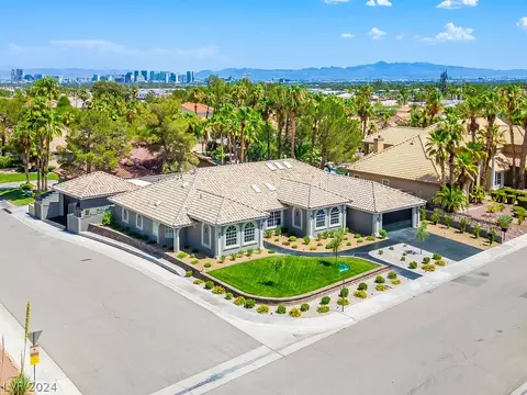 2210 Diamond Bar Dr, Las Vegas, NV 89117