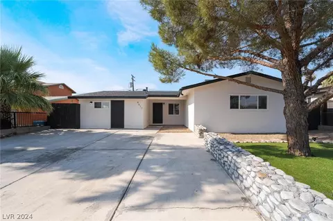 4617 Mayflower Ln, Las Vegas, NV 89107