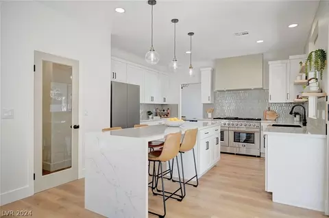 2471 Cedar Meadows St, Henderson, NV 89052