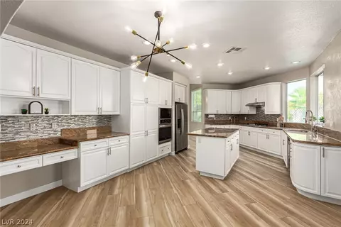 1732 Sand Storm Dr, Henderson, NV 89074