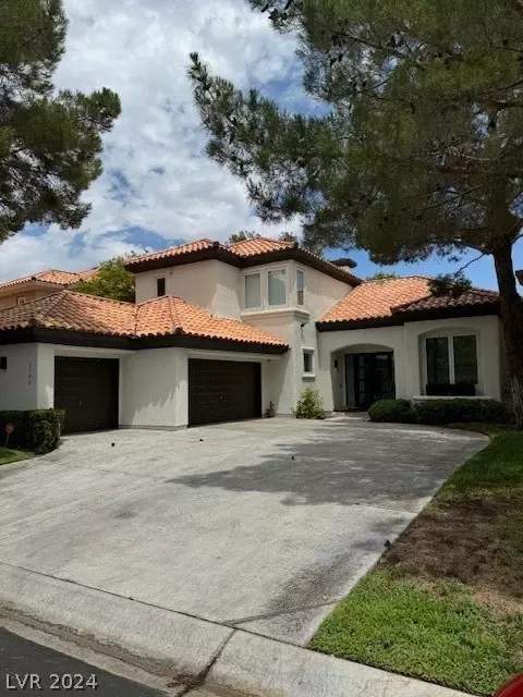 2108 Bay Hill Dr, Las Vegas, NV 89117
