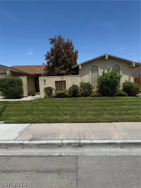 4852 San Sebastian Ave, Las Vegas, NV 89121