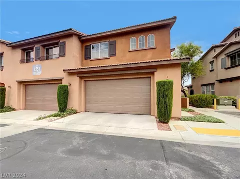 1551 Plaza Centre Dr #104, Las Vegas, NV 89135