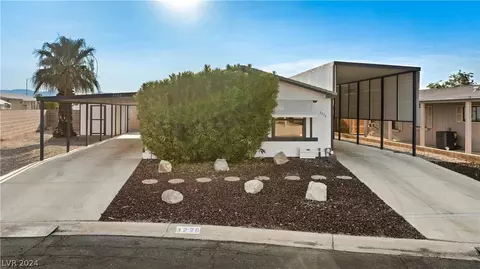 3220 Mirador St, Laughlin, NV 89029