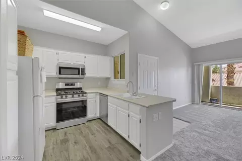 855 N Stephanie St #2626, Henderson, NV 89014