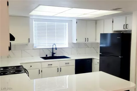 1925 Scimitar Dr #0, Henderson, NV 89014