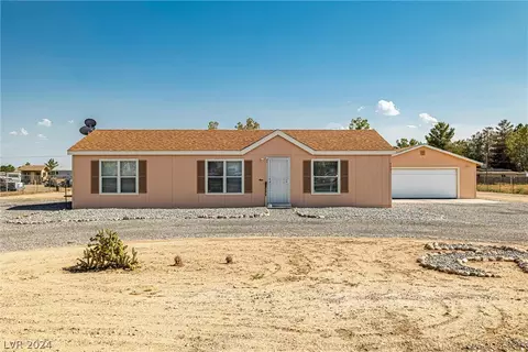 3031 E Navajo Blvd, Pahrump, NV 89061