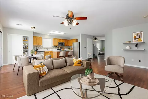 6045 Crystal Talon St, Las Vegas, NV 89130