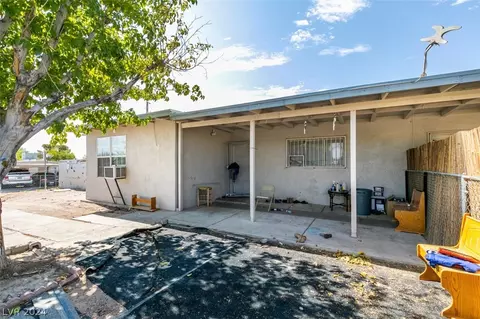 2124 Glider St, North Las Vegas, NV 89030