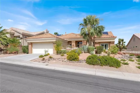 10408 Back Plains Dr, Las Vegas, NV 89134