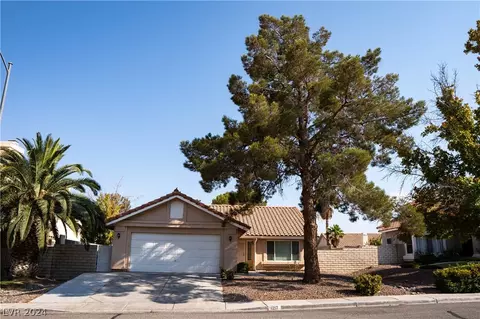 1217 Red Hollow Dr, North Las Vegas, NV 89031