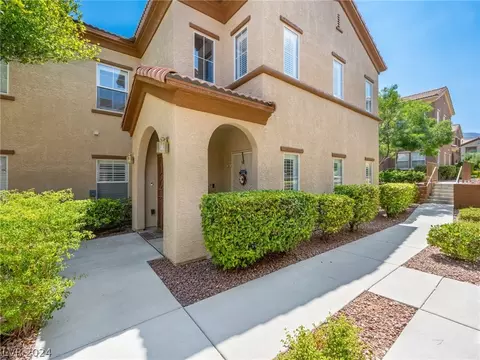 3815 Juno Beach St #104, Las Vegas, NV 89129
