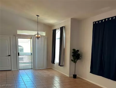 700 Carnegie St #421, Henderson, NV 89052