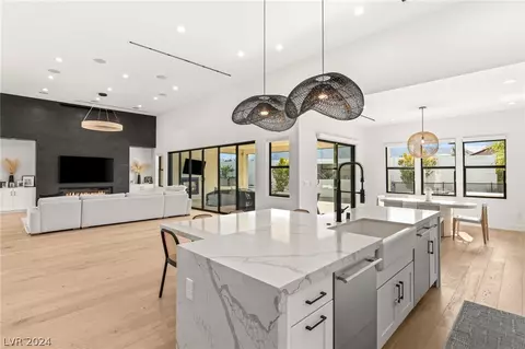 4335 N Dapple Gray Rd, Las Vegas, NV 89129