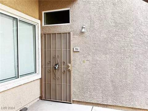 2305 W Horizon Ridge Pkwy #3914, Henderson, NV 89052