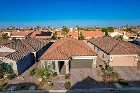 5960 Bruselas St, Las Vegas, NV 89113